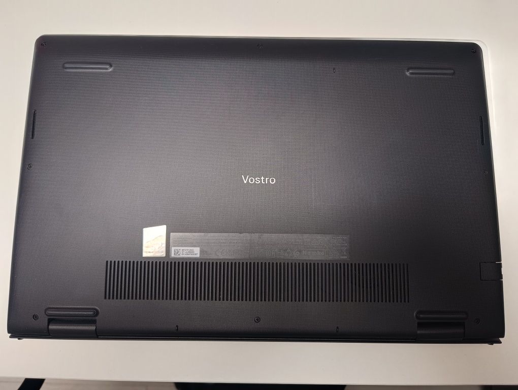 Laptop Dell vostro 3510