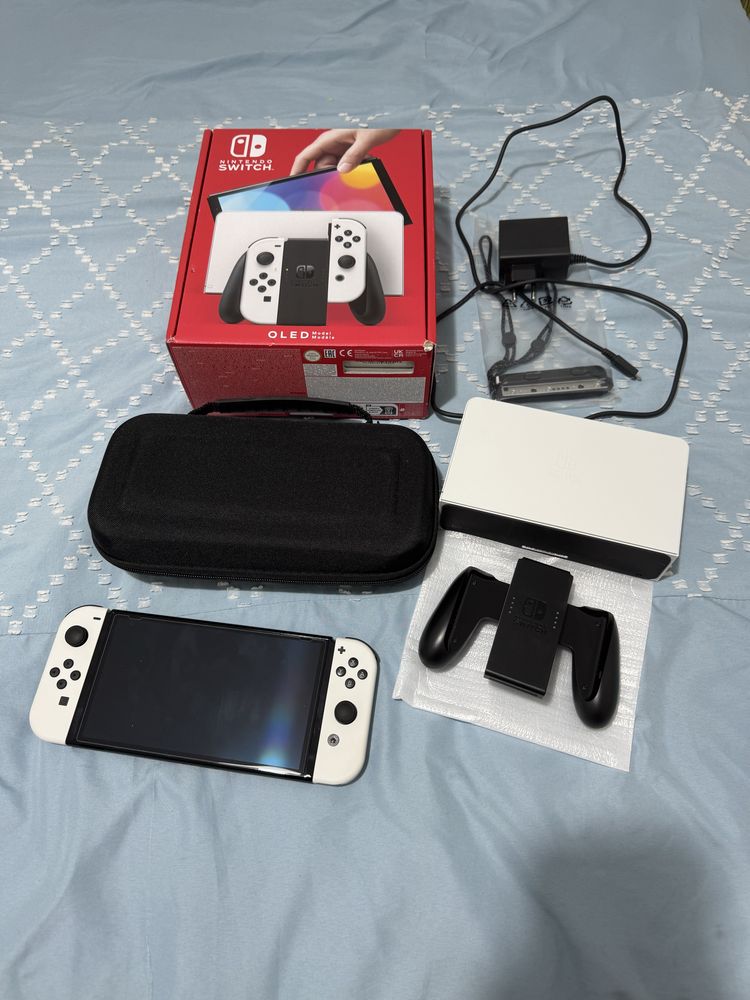 Vendo Nitendo Switch OLed - Como Nova