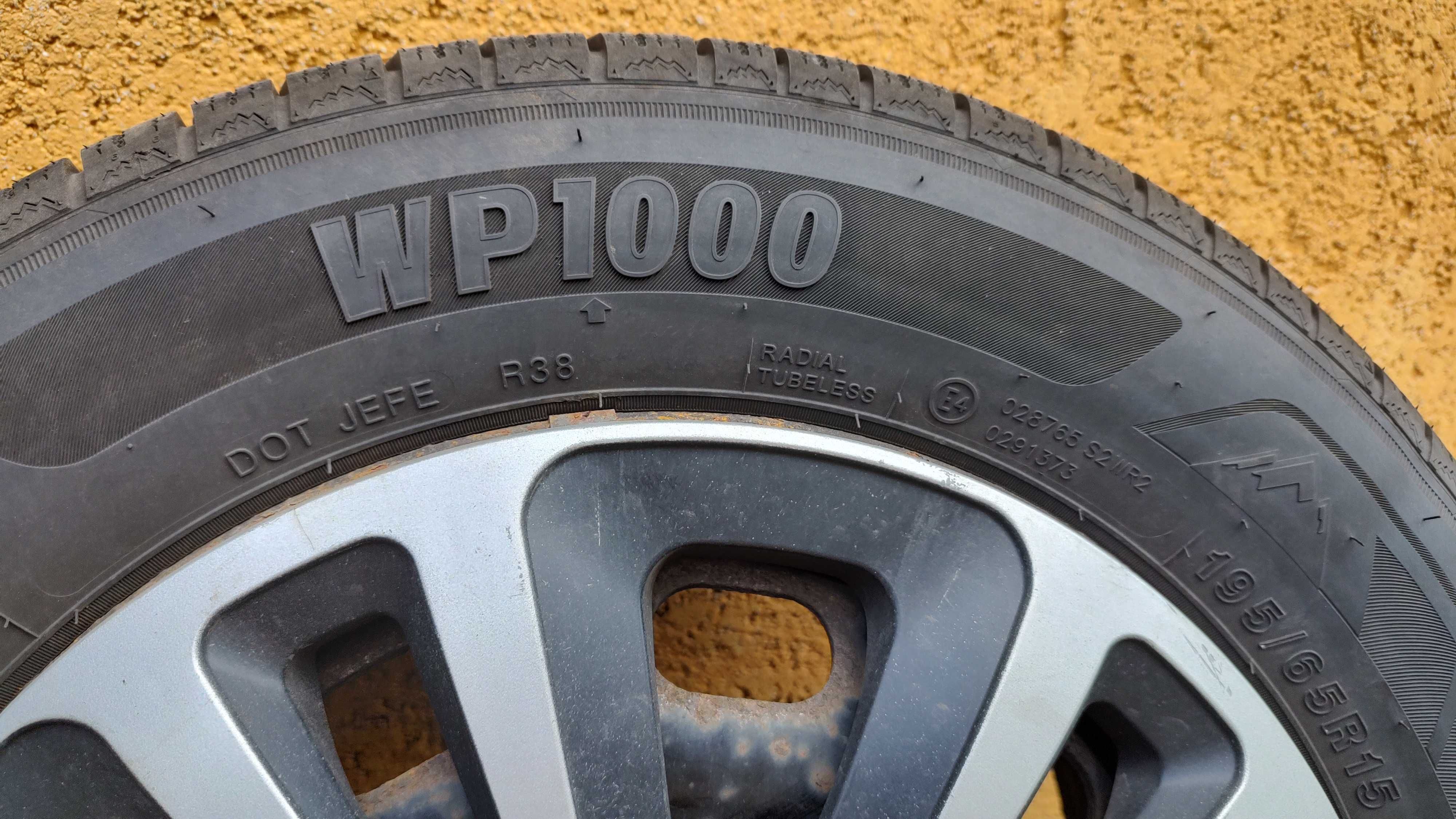 Sprzedam komplet kół zimowych 195/65 R15 – ZEETEX WP1000