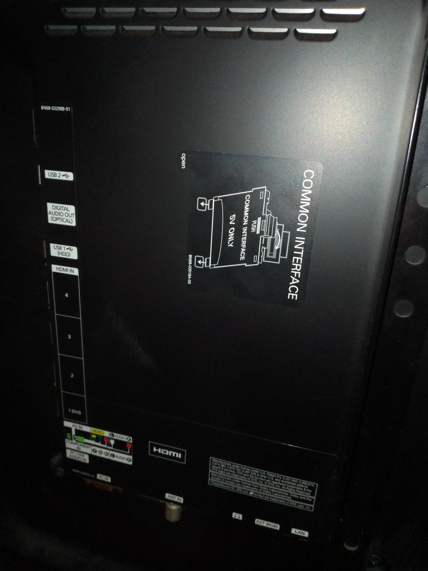 Televisão Samsung 108 cm