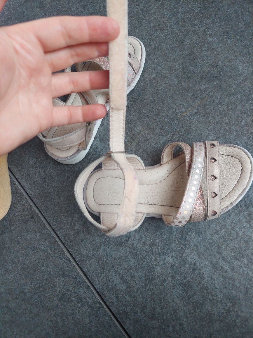 Sandałki skórzane 27 dziewczęce