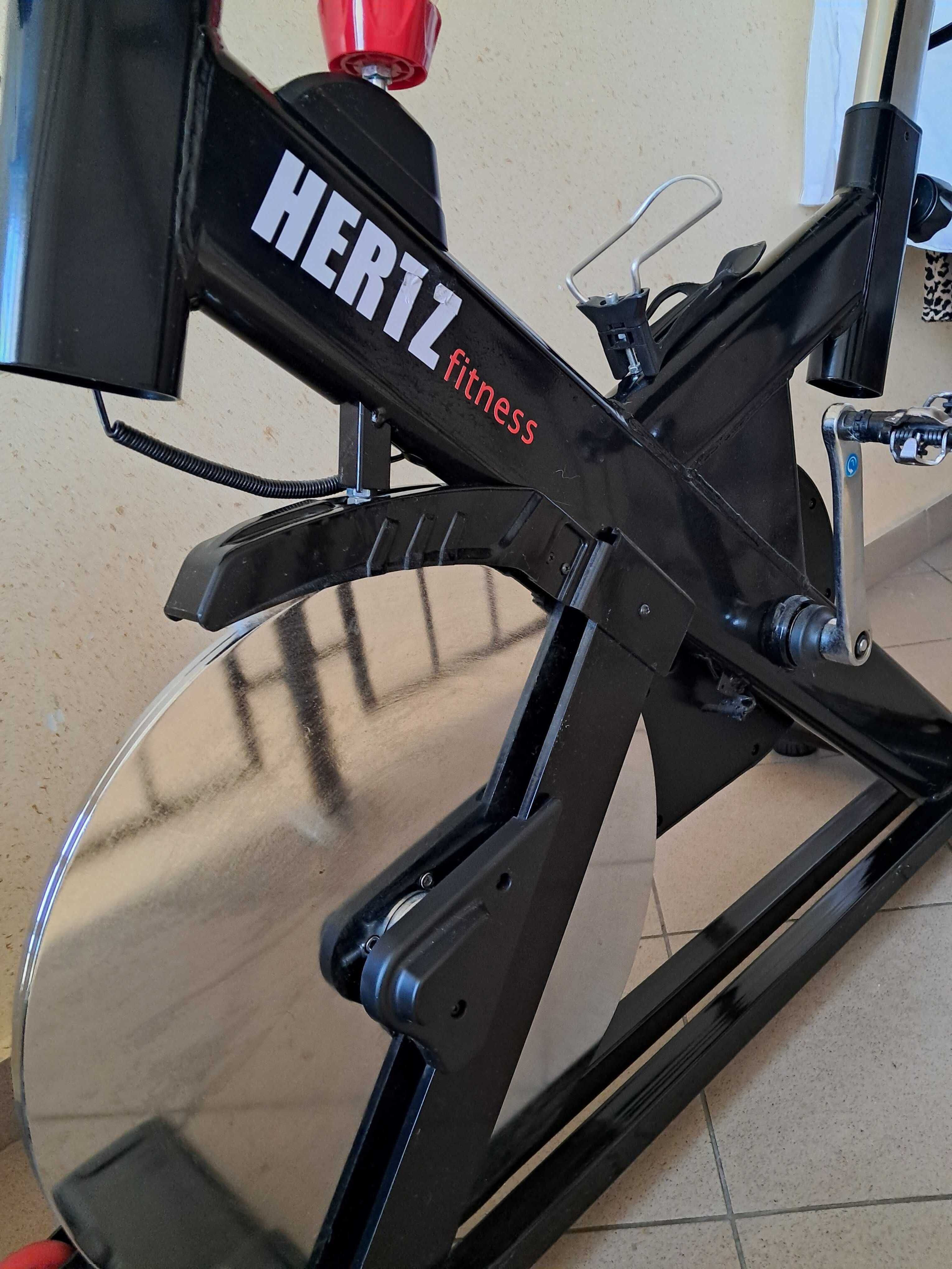 Rower spinningowy Hertz XR-440 + dwa rodzaje pedałów + buty