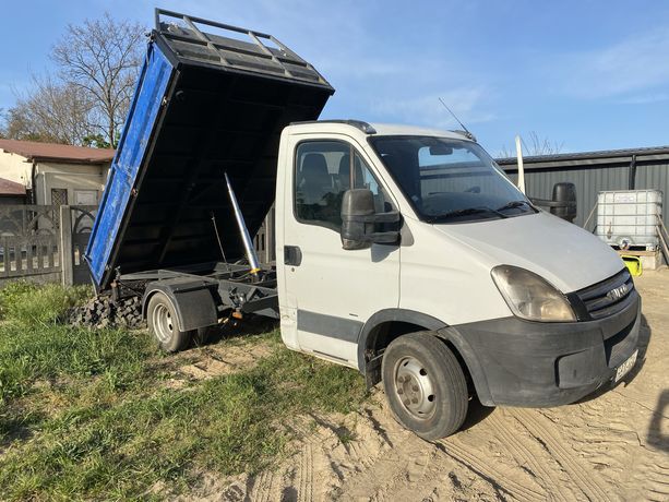 Iveco wywrotka minikoparka yanmar sv22 młot zagęszczarka