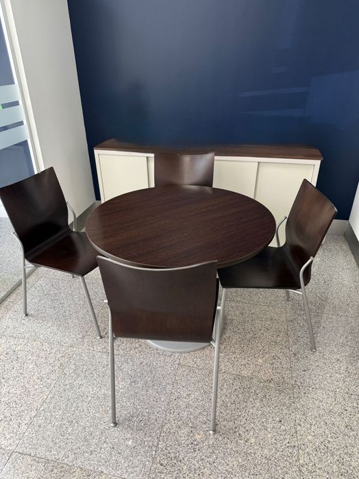 Mesa de sala reuniões