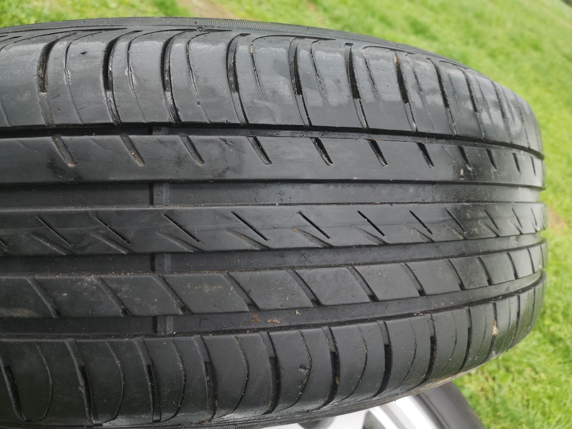 Felgi 5x112z opony Audi q5 235x65r17 et 39