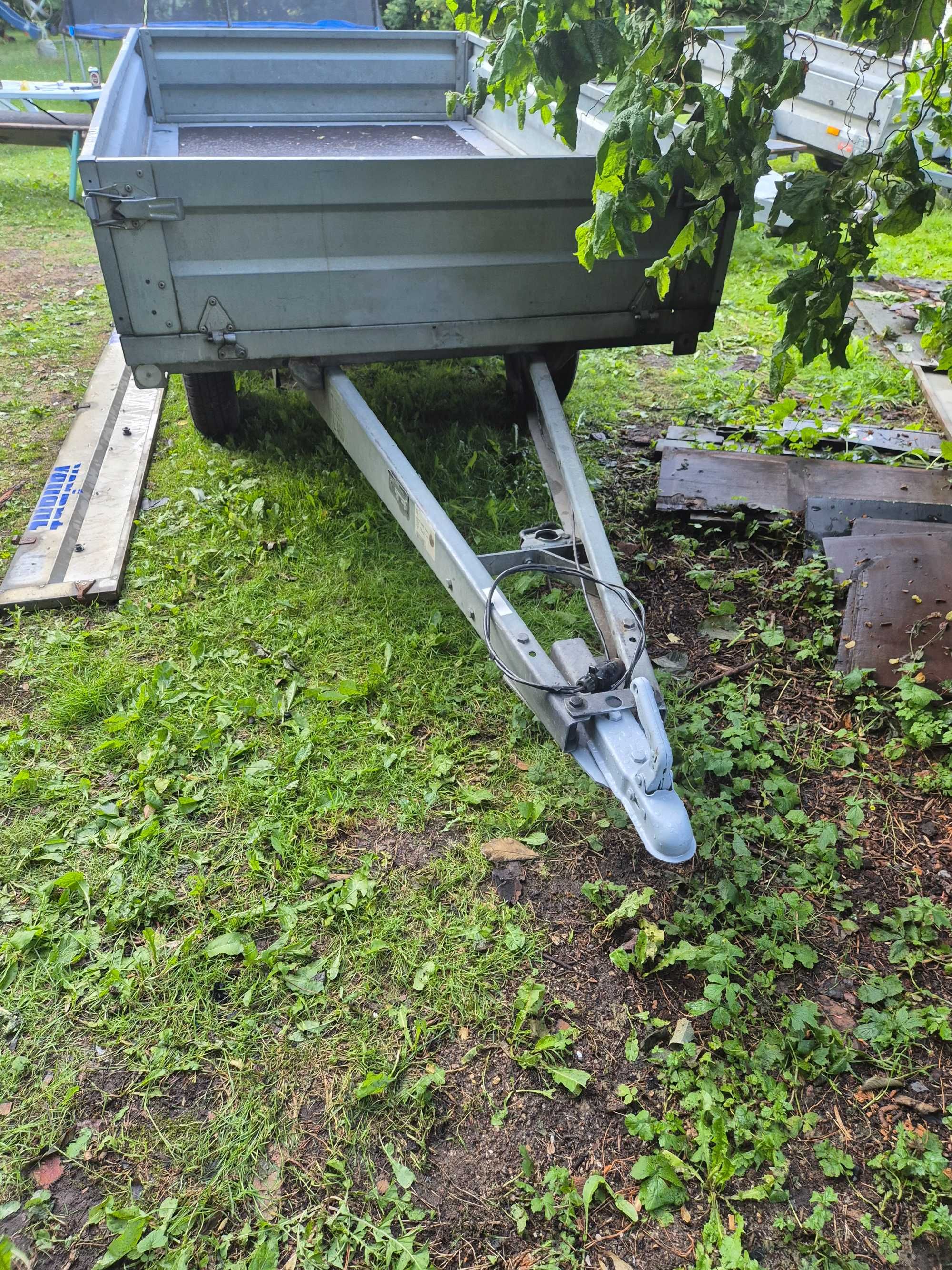 Przyczepa ssmochodowa 750kg