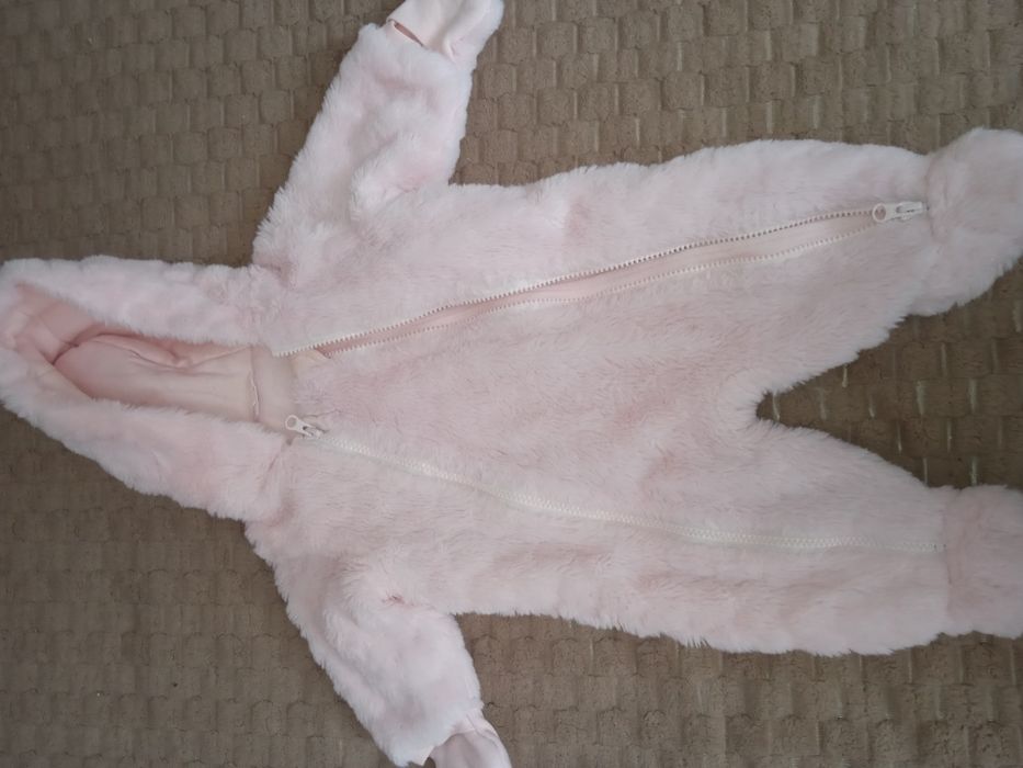 Продам комбінезон на дівчинку