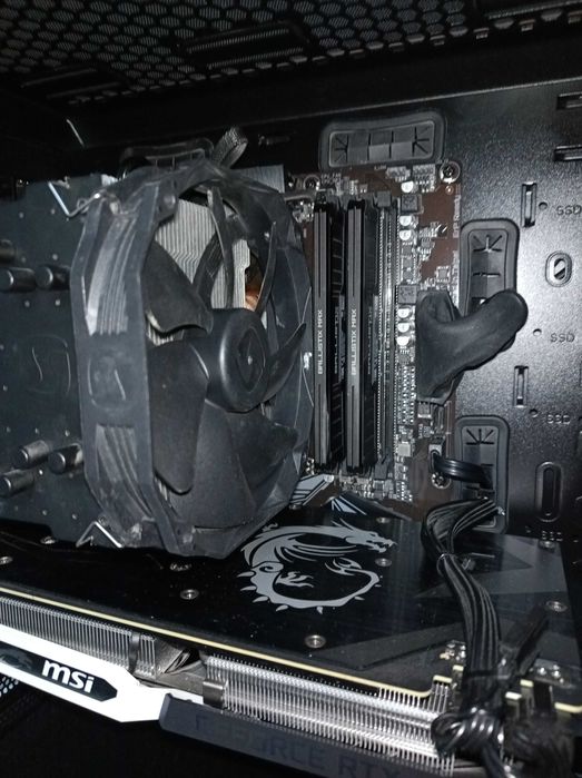 Komputer Gamingowy Ryzen 5600x, 16GB DDR4, RTX 2070 8GB, 500gb m2+1TB