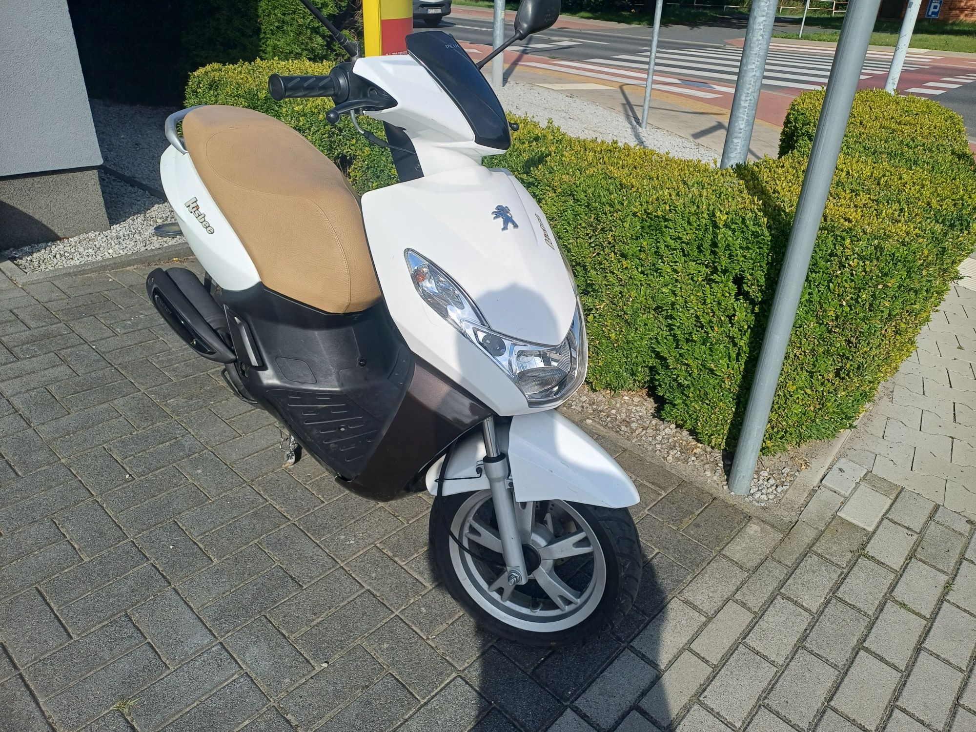 Peugeot kisbee 2015 50cm³ 2t