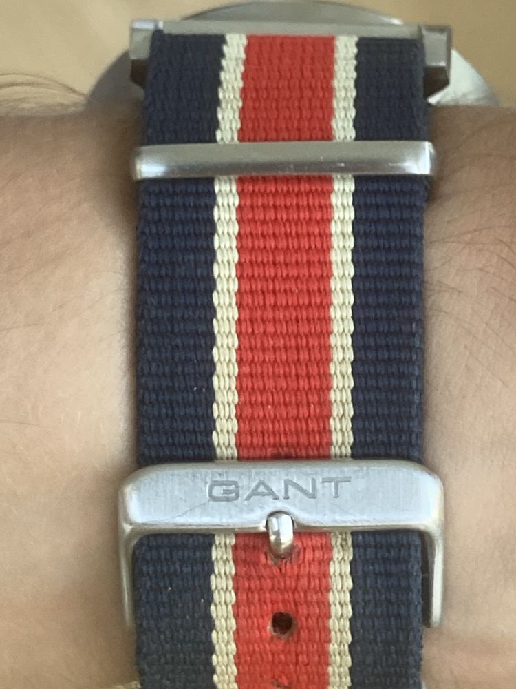 Relógio GANT Mergulho - 100m Water resistant