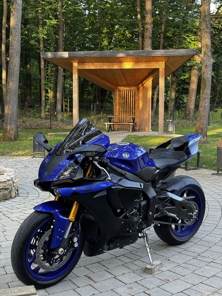Yamaha YZF-R1 2019 Akrapovic
