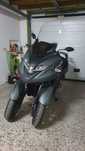 Vendo Yamaha Tricity 300 bem estimada de garagem.