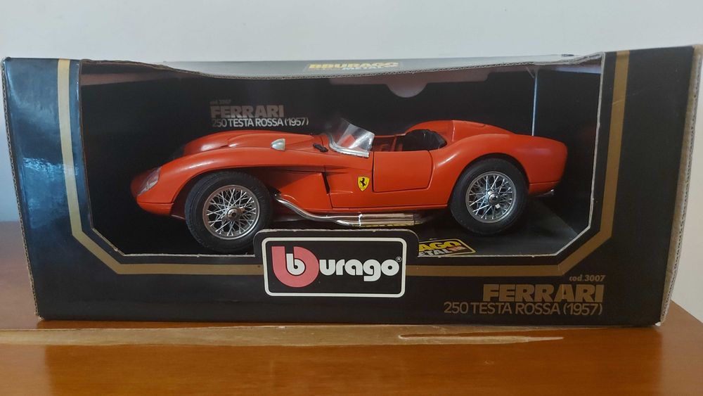 Bburago 1/18 Ferrari 250 Testa Rossa (1957) cod. 3007