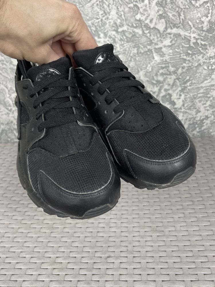 Nike huarache run кроссовки 39 размер черные беговые сникерсы