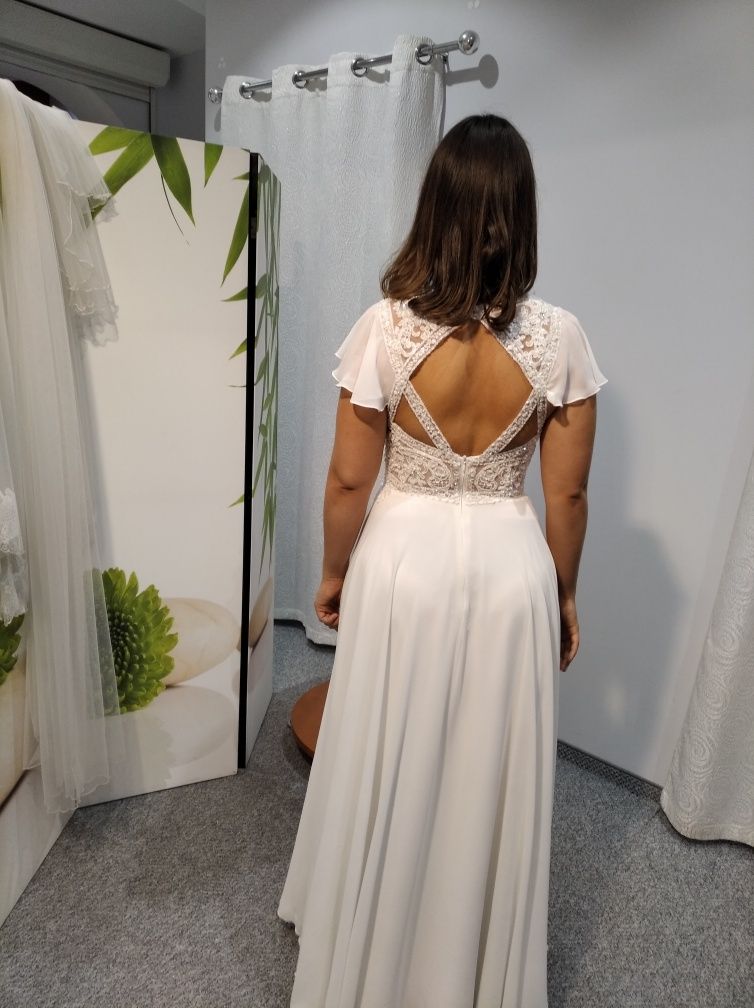 Suknia ślubna M/160cm