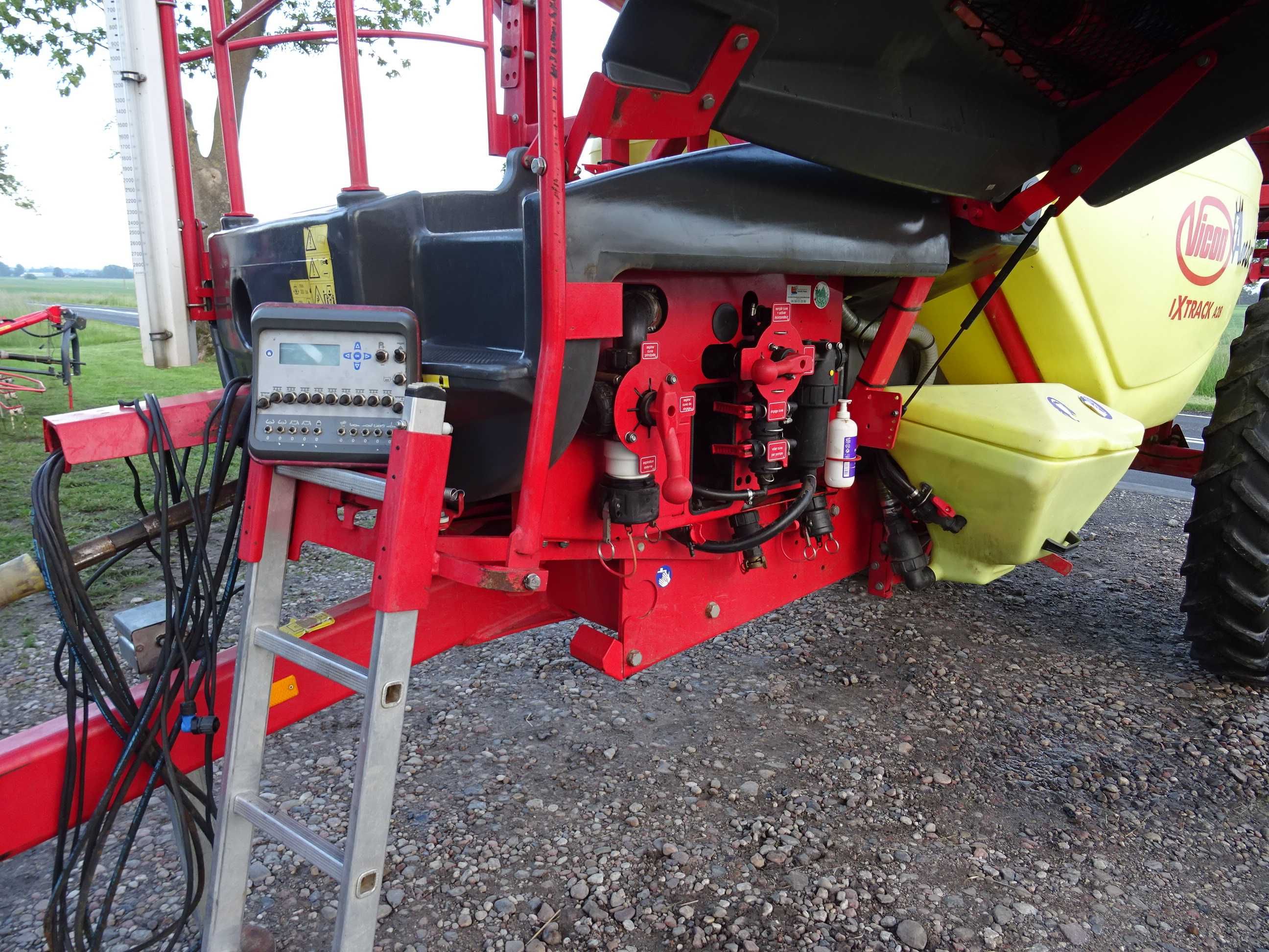Opryskiwacz Rau Vicon X-Track A28 Kverneland