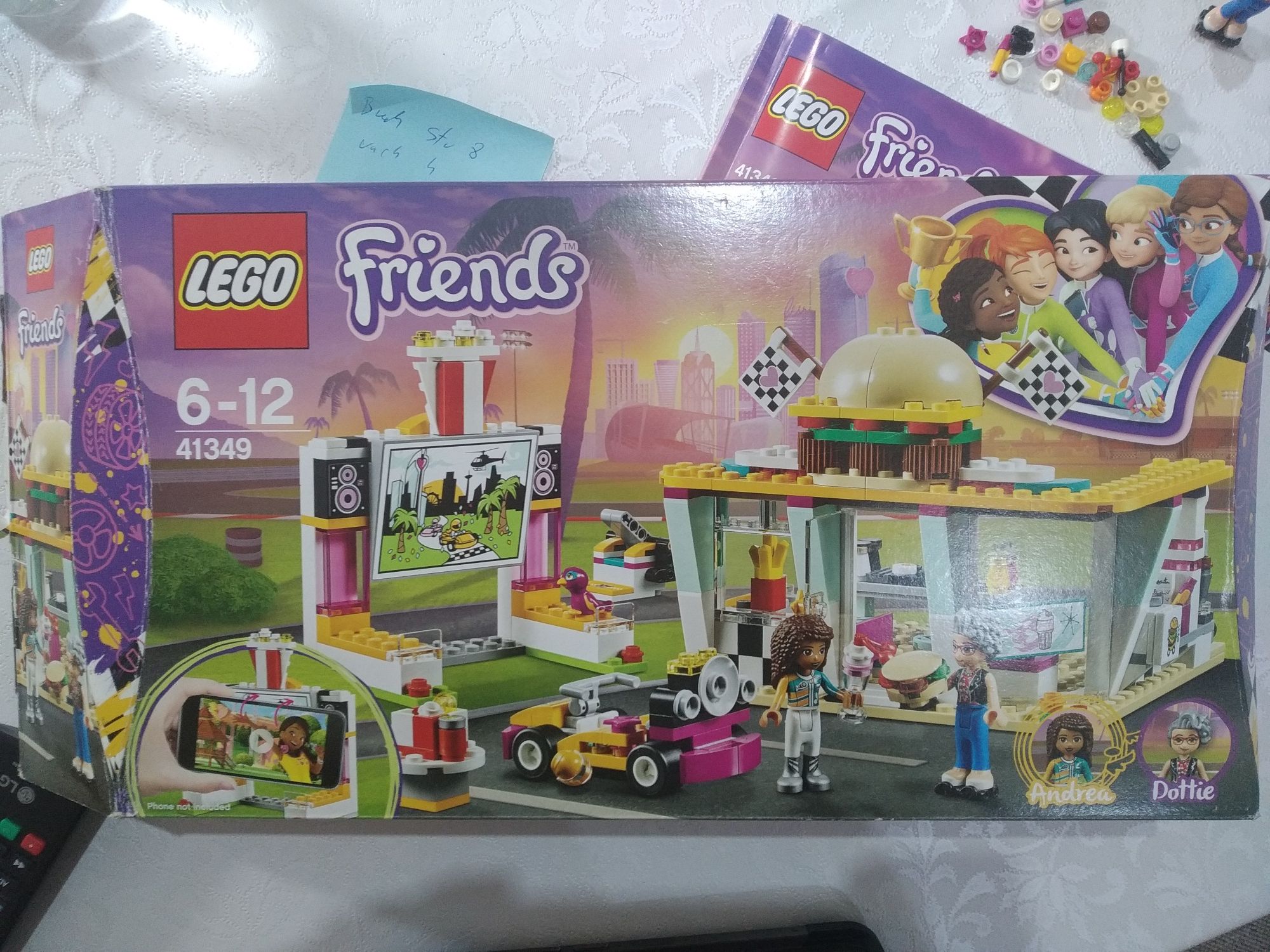 Lego 41349 wyscigowa restauracja
4,9
/5
(26)
0
1
2
3
4
LEGO Friends 4