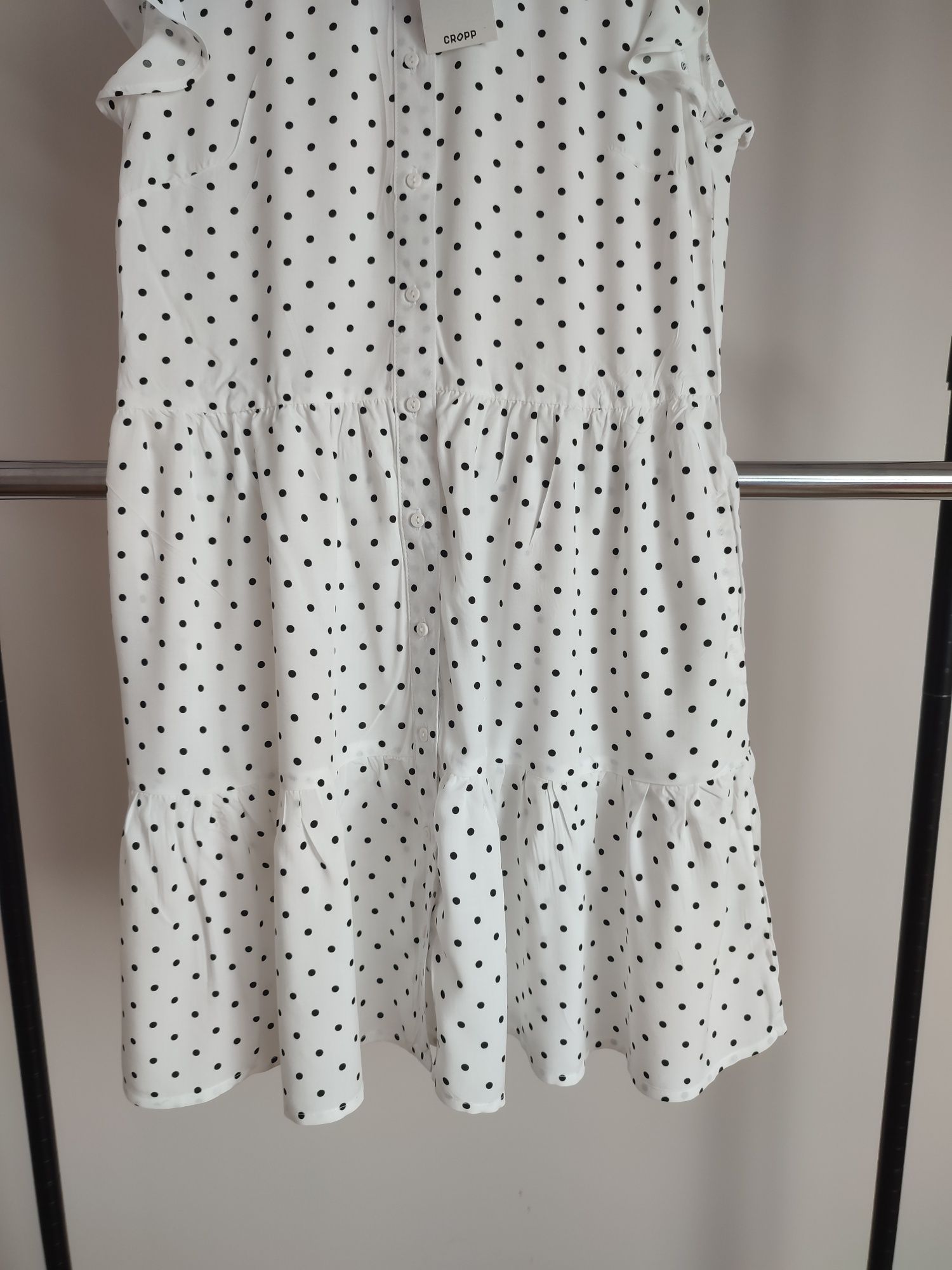 Nowa sukienka letnia Cropp r. 36 S biała w grochy