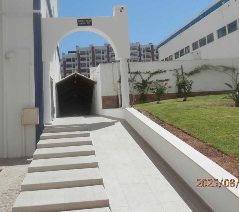 Apartamento T1 na Praia da Rocha - Portimão