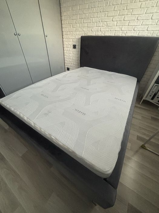 Łózko welurowe 140x215