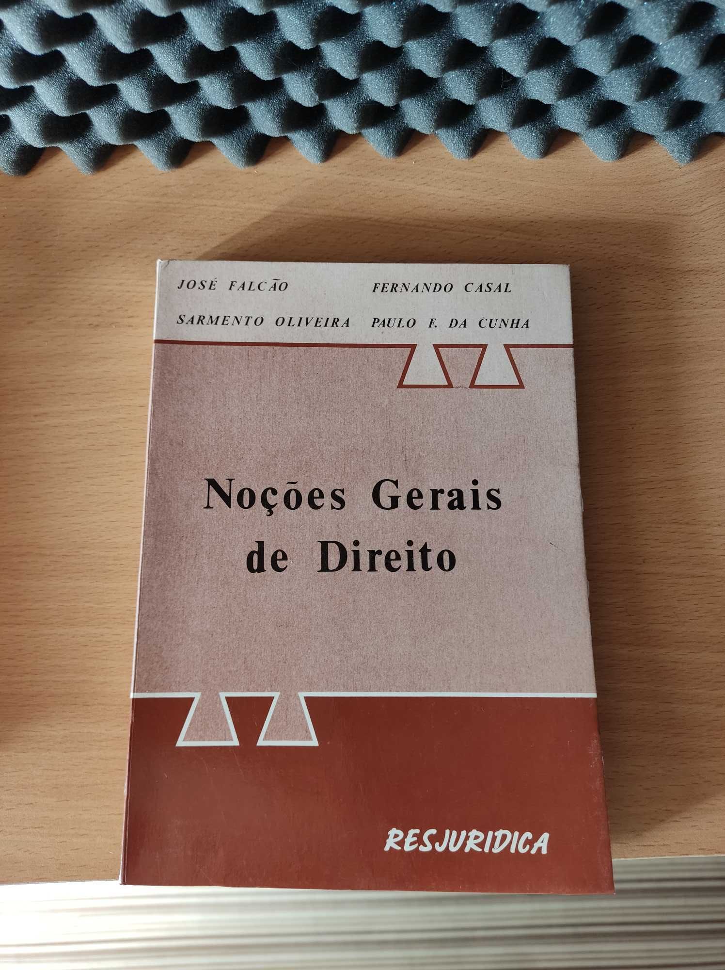 Noções Gerais de Direito