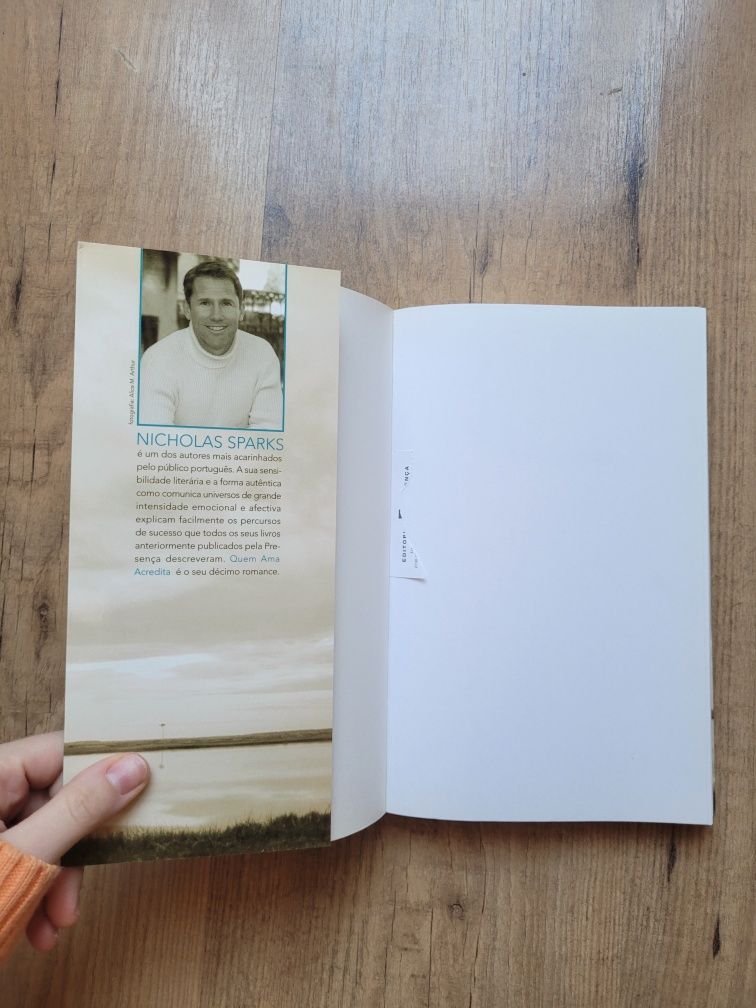 Livro "Quem Ama Acredita" de Nicholas Sparks