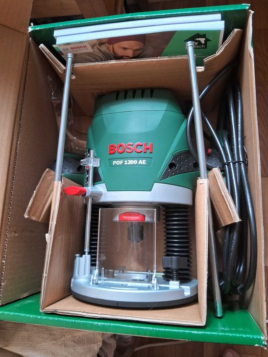 Фрезер Bosch POF 1200 AE