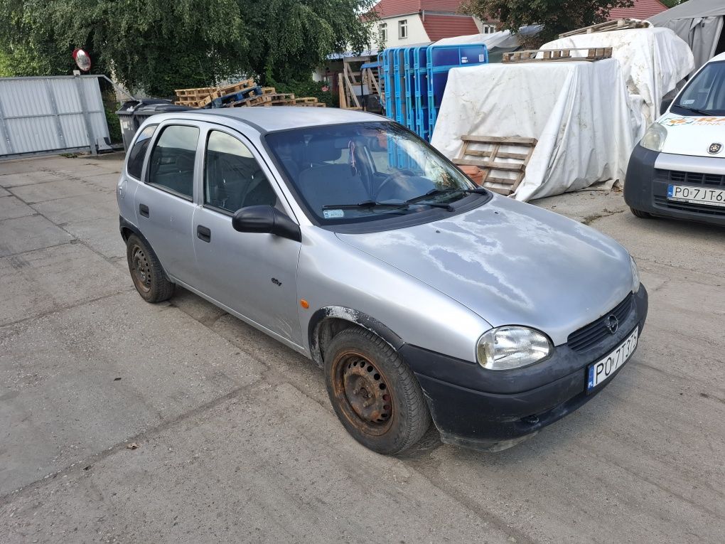 Opel Corsa 1.4 benzyna 1998