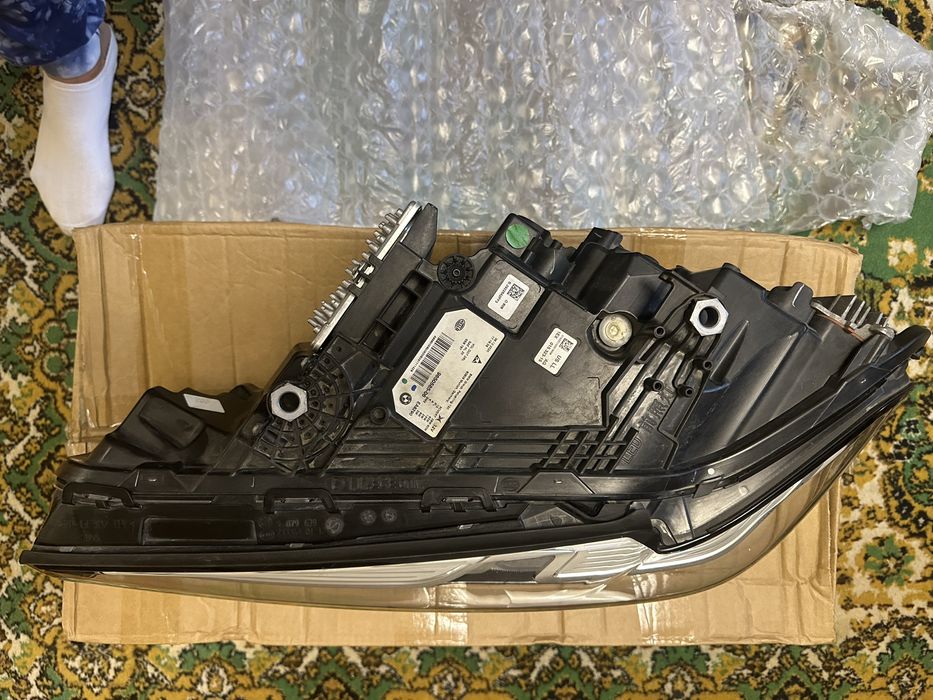 Продам фара левая на BMW G30 рестайлинг америка!