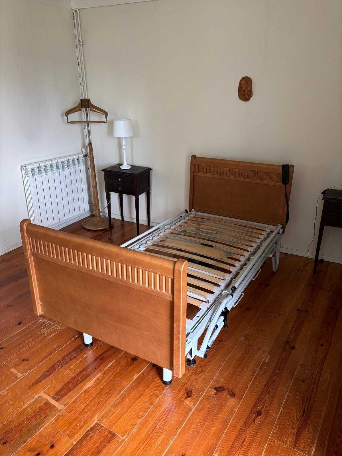 Conjunto cama geriátrica articulada