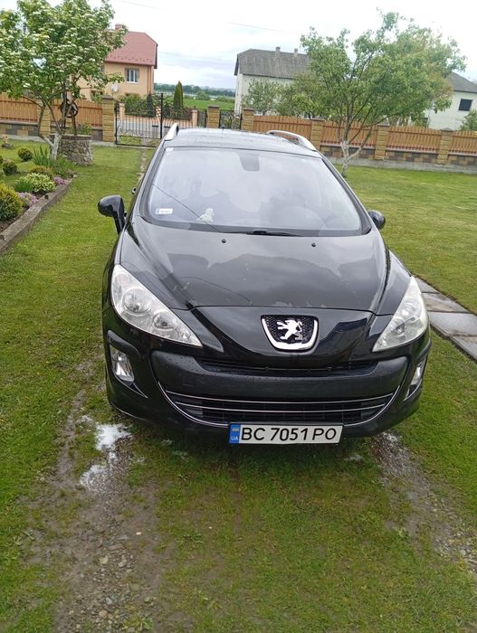 Продам причина продажі виїзд закордон