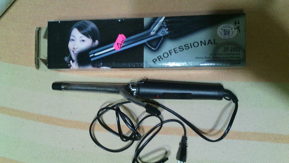 Плойка  для  волос новая.