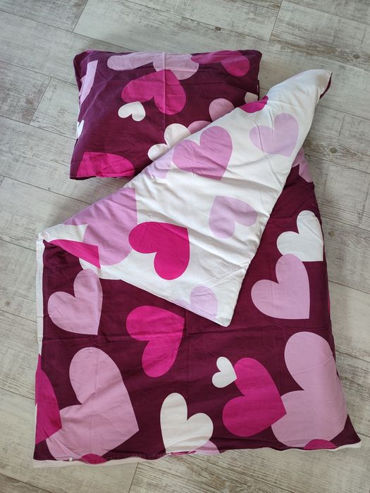 Zestaw mata edukacyjna łóżeczko dziecięce 60x120 pościel kołdra