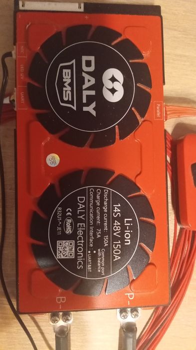 BMS Daly li-ion 14s 48v 150A + moduł Bluetooth+ Parallel