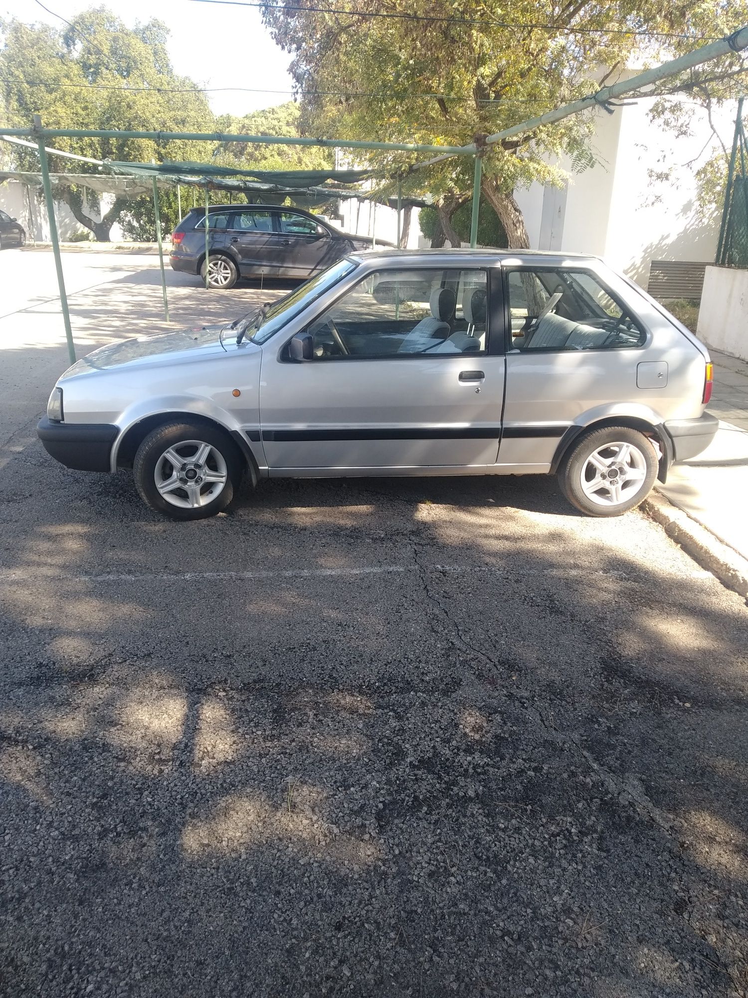 Nissan micra 1.0 gl oportunidade de ter um classico japones Poss.Troca