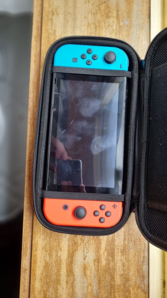 Capa/Bolsa para Nintendo Switch com Acessórios Incluídos