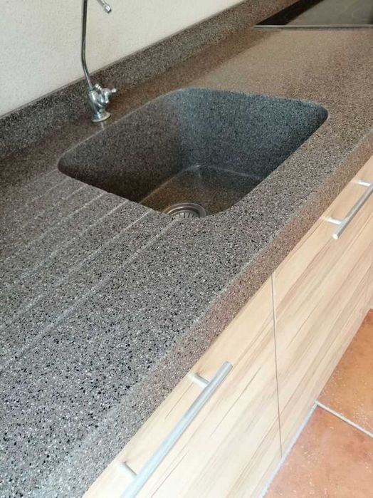 Okazja.Wodoodporny blat z kompozytu +zlew wraz z szafkami