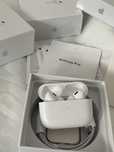 AirPods pro.