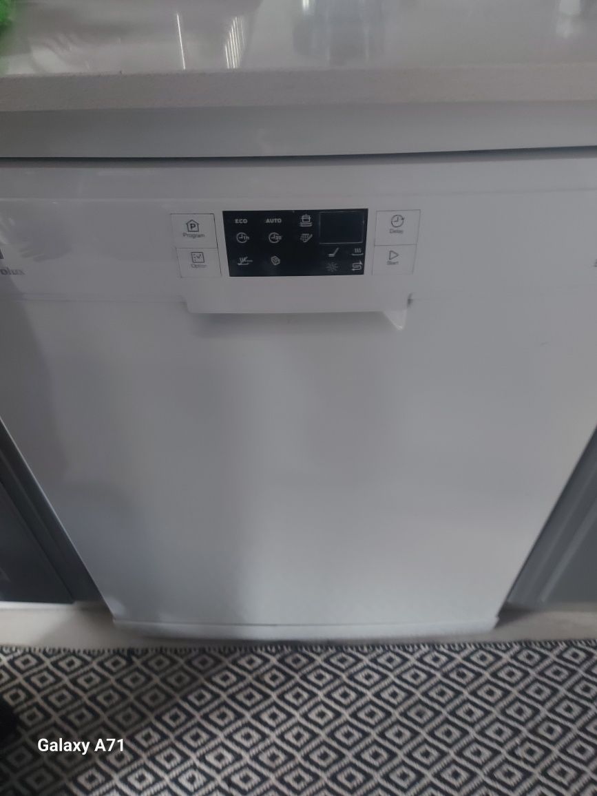 Maquina lavar loiça ELECTROLUX