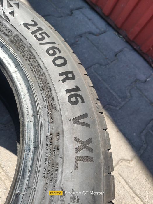 Continental Premium Contact 7 215/60/16