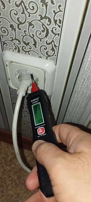 Викрутка тестер, показує фаза, ноль, напругу, має звуковий сигнал