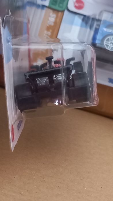 Mercedes-amg Petronas Formula one team hot wheels