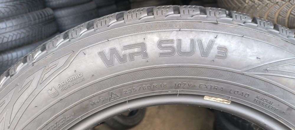 Резина 235.60.R18.Ціна вказана за 1 шт.