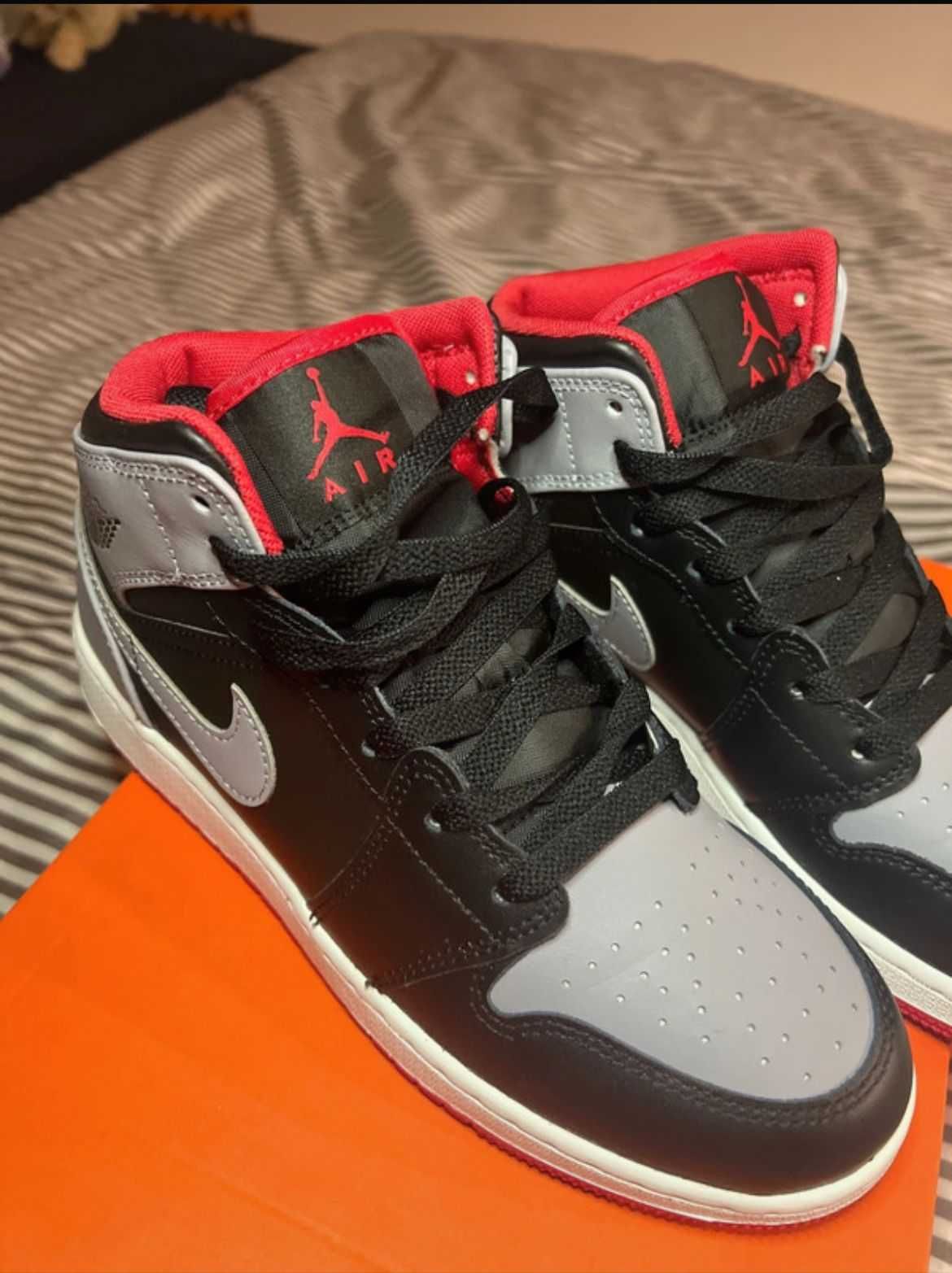 Ténis Nike praticamente novos