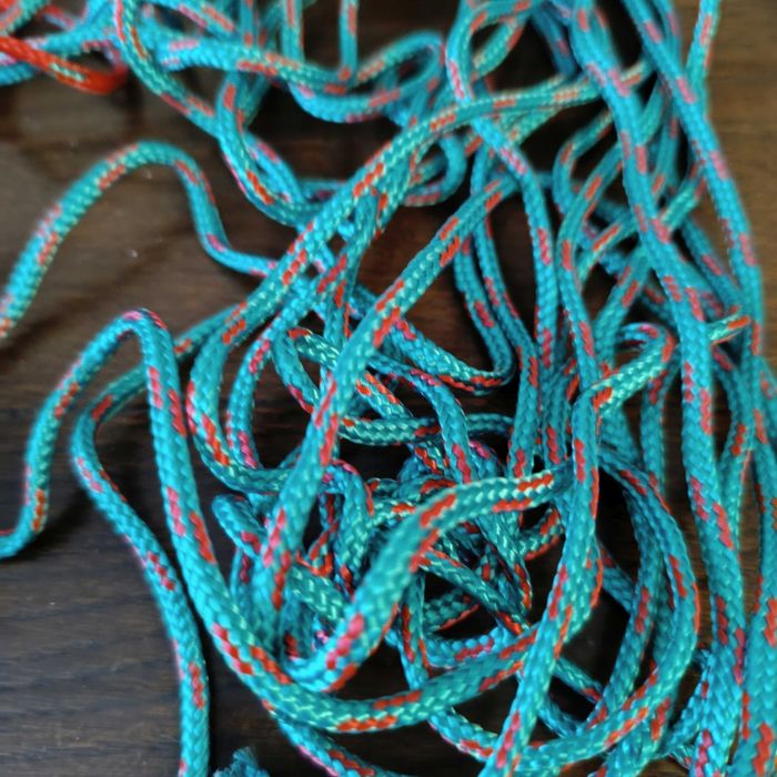 Sznurki do wykonania biżuterii lub innych ozdób