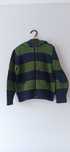 Sweter z kapturem