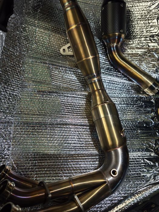 Escape completo MT-09 2024/2025