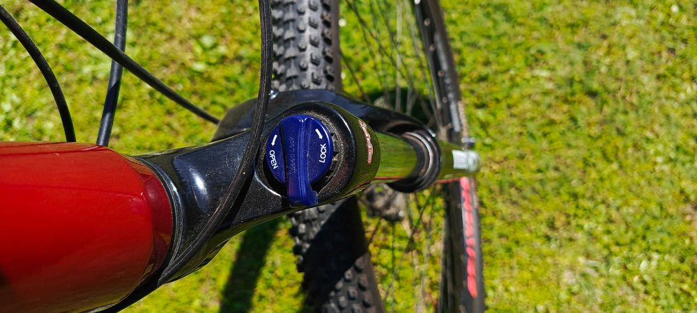 Rower elektryczny marki Romet E Rambler E 9.0 Roczny Stan jak Nowy