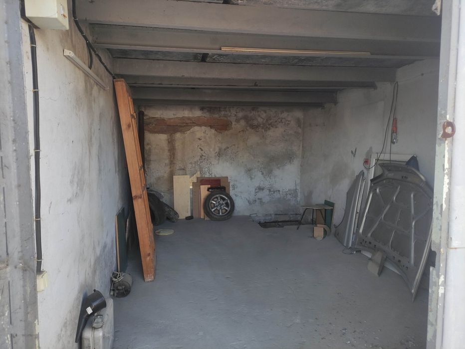 Гараж капітальний