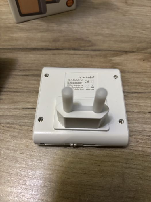 Lampki nocne 2 szt. Z czujnikiem zmierzchu led ściemnialne